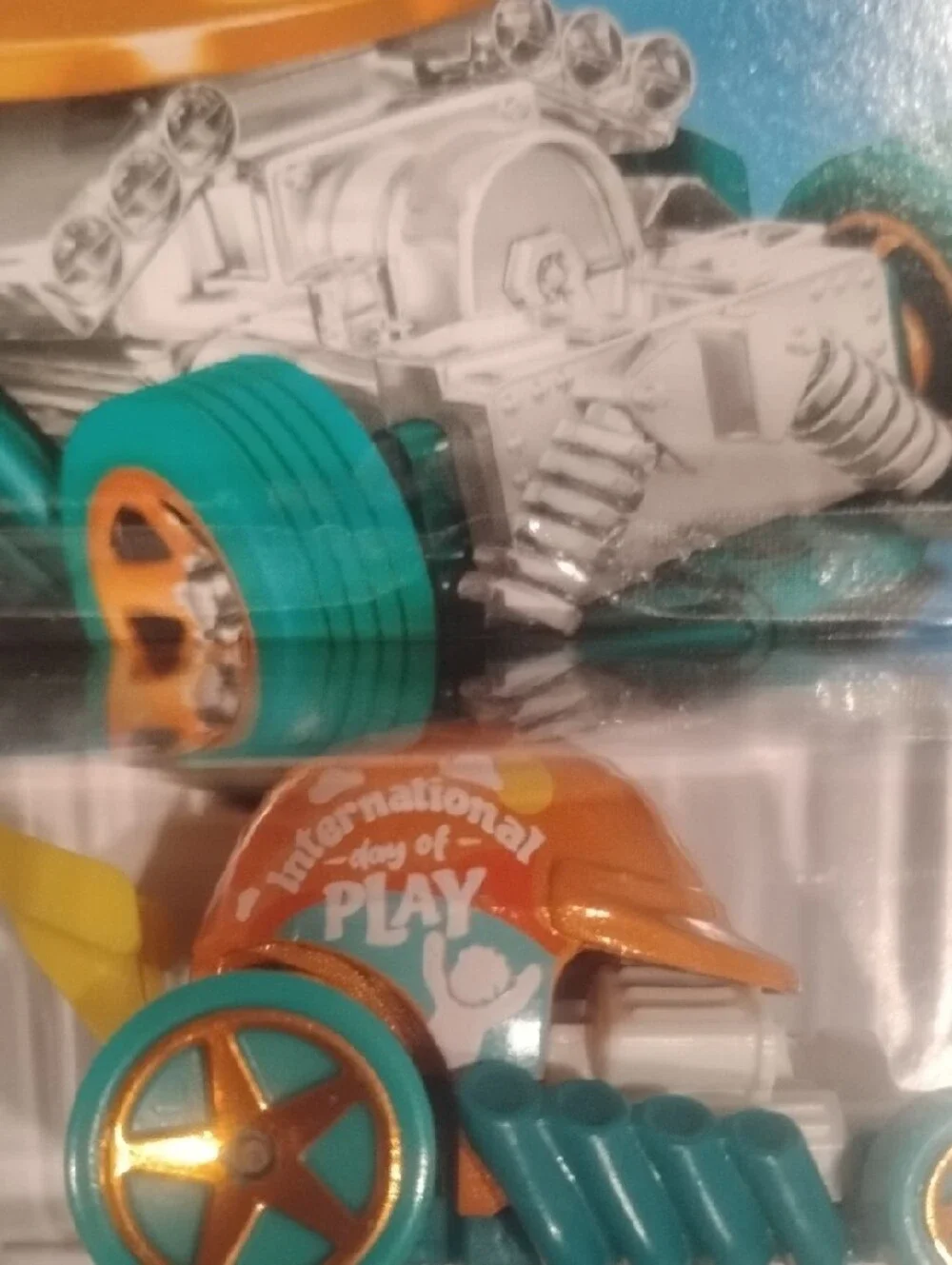 Mattel Hot Wheels Head Gasket in Orange and Teal